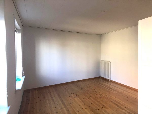 1 vær • 33 kvm • Strømgade 3D 1. sal tv - Image 2